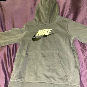 Nike pull over